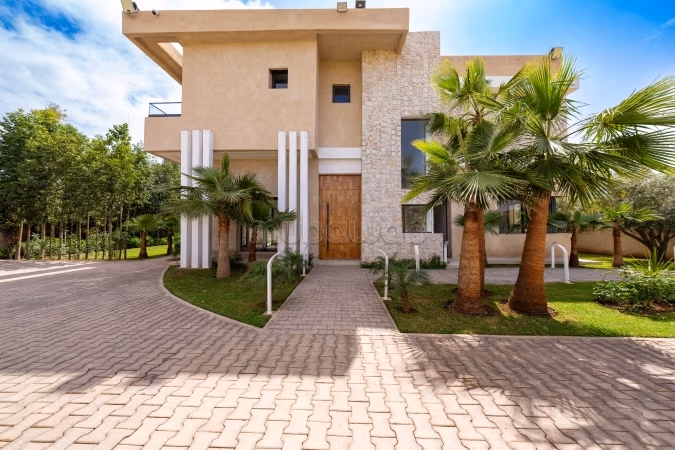 Villa di lusso in affitto con jacuzzi riscaldato Superficie 400 m². Arredato