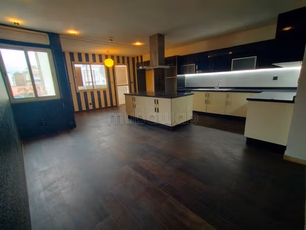 Apartamento limpio y acogedor en Ghandi en alquiler