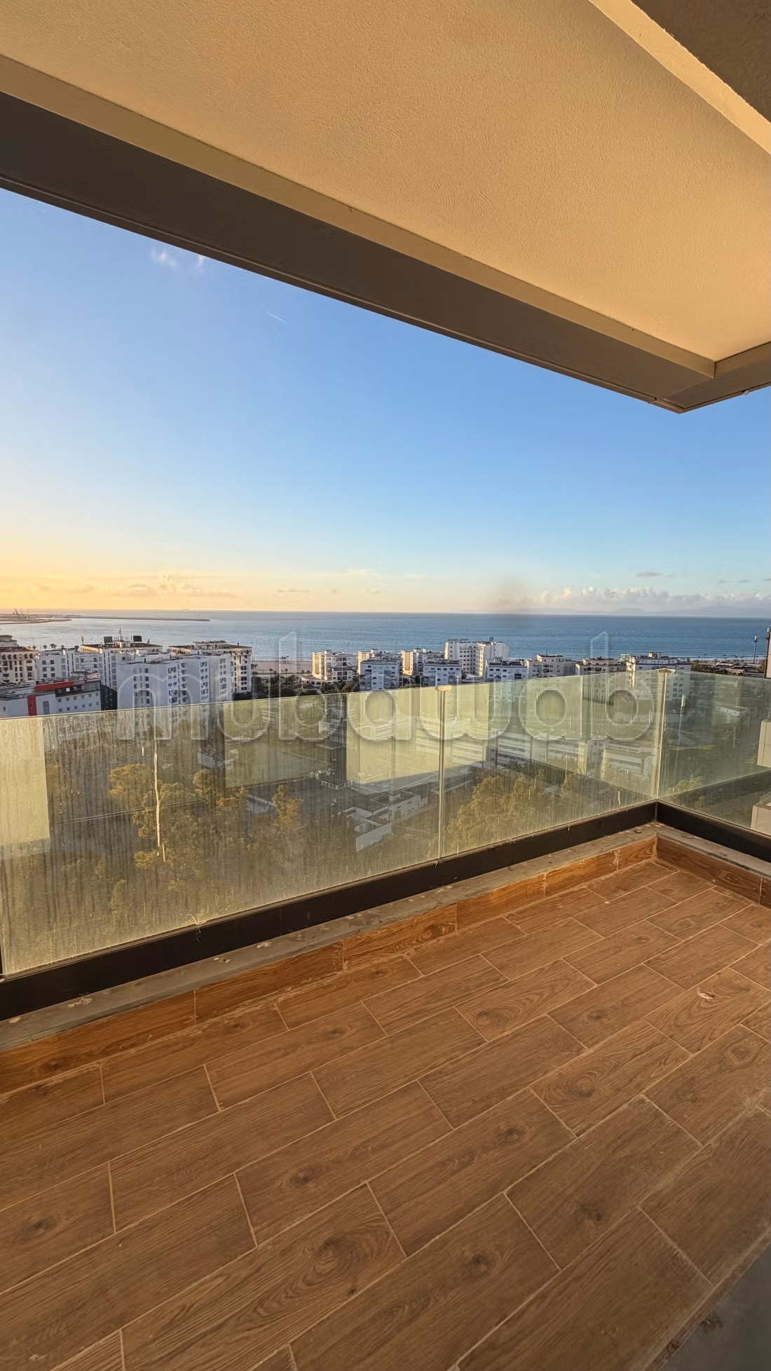 Appartement en vente avec vue splendide sur mer