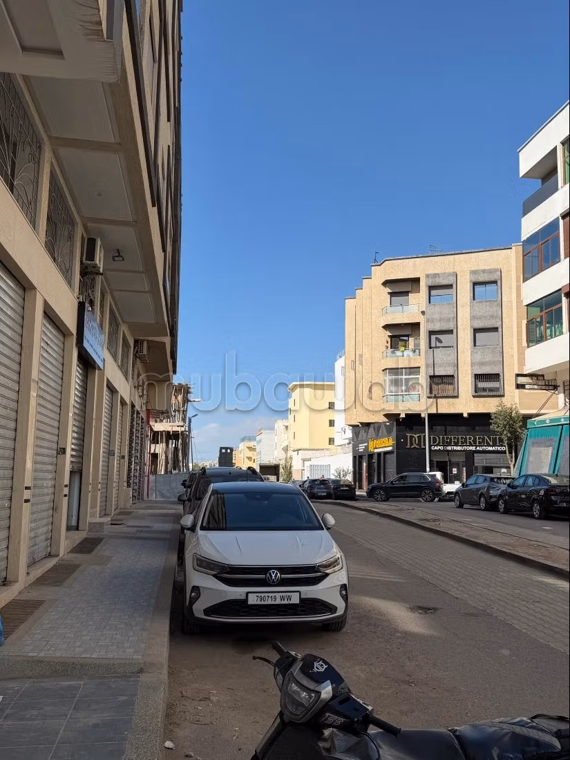 Un negozio in affitto nel quartiere Ouroud Sidi Maarouf