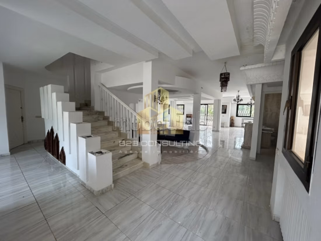 Location villa S 5 in Gammarth