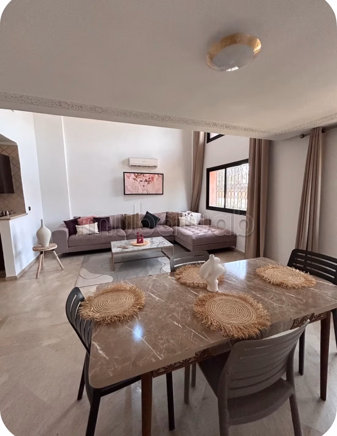 Louez cet appartement à victor Hugo.
3 pièces.
Meublé