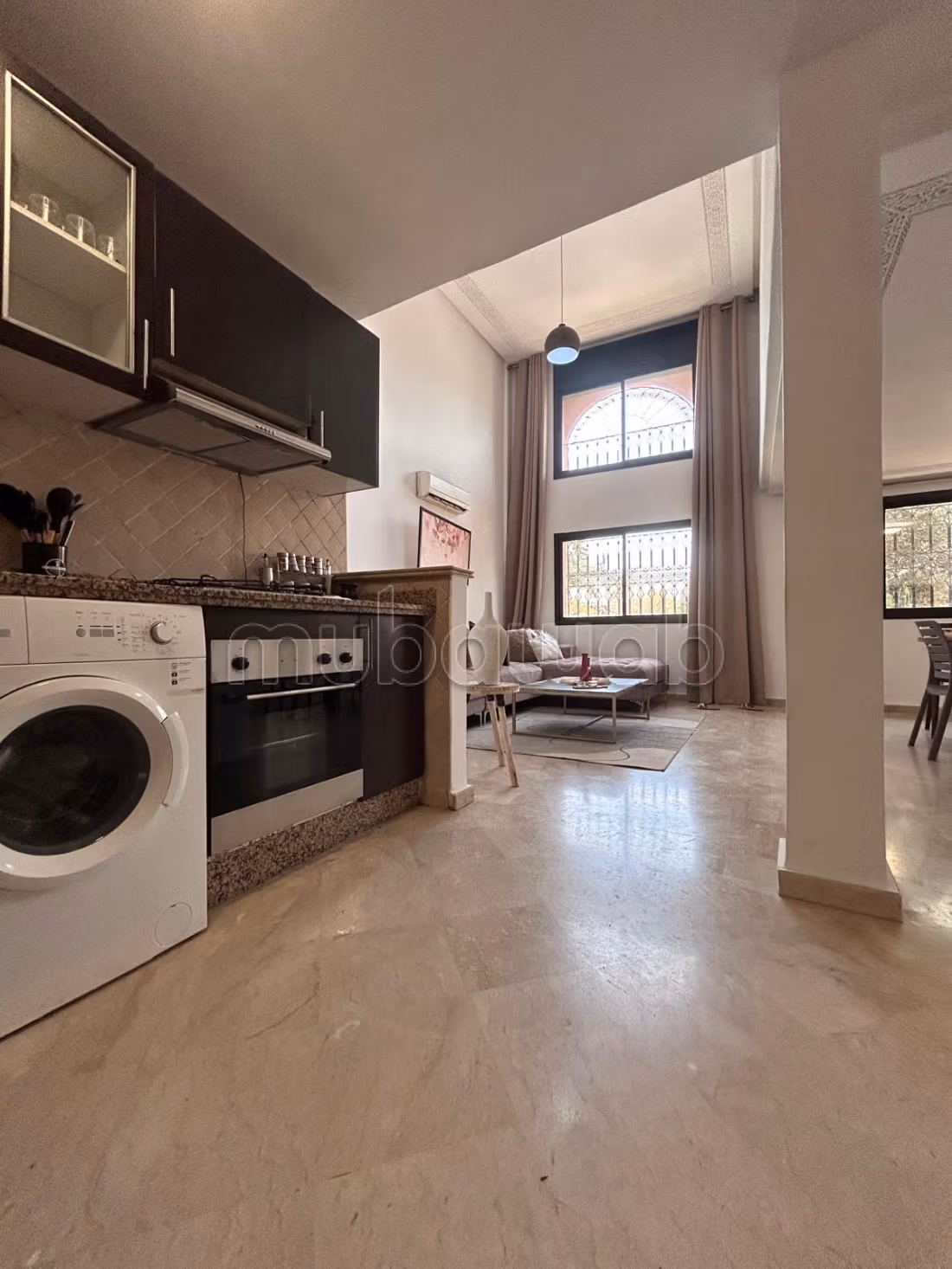Louez cet appartement à victor Hugo.
3 pièces.
Meublé — 3