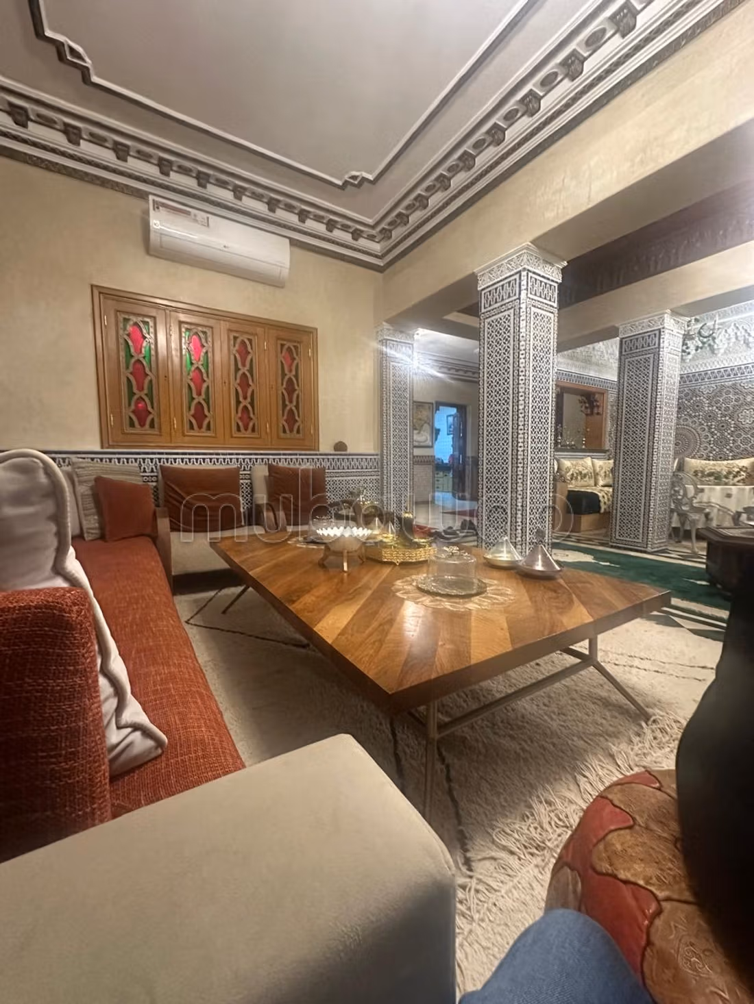 Very beautiful villa with a workshop on 3300 m² equipped