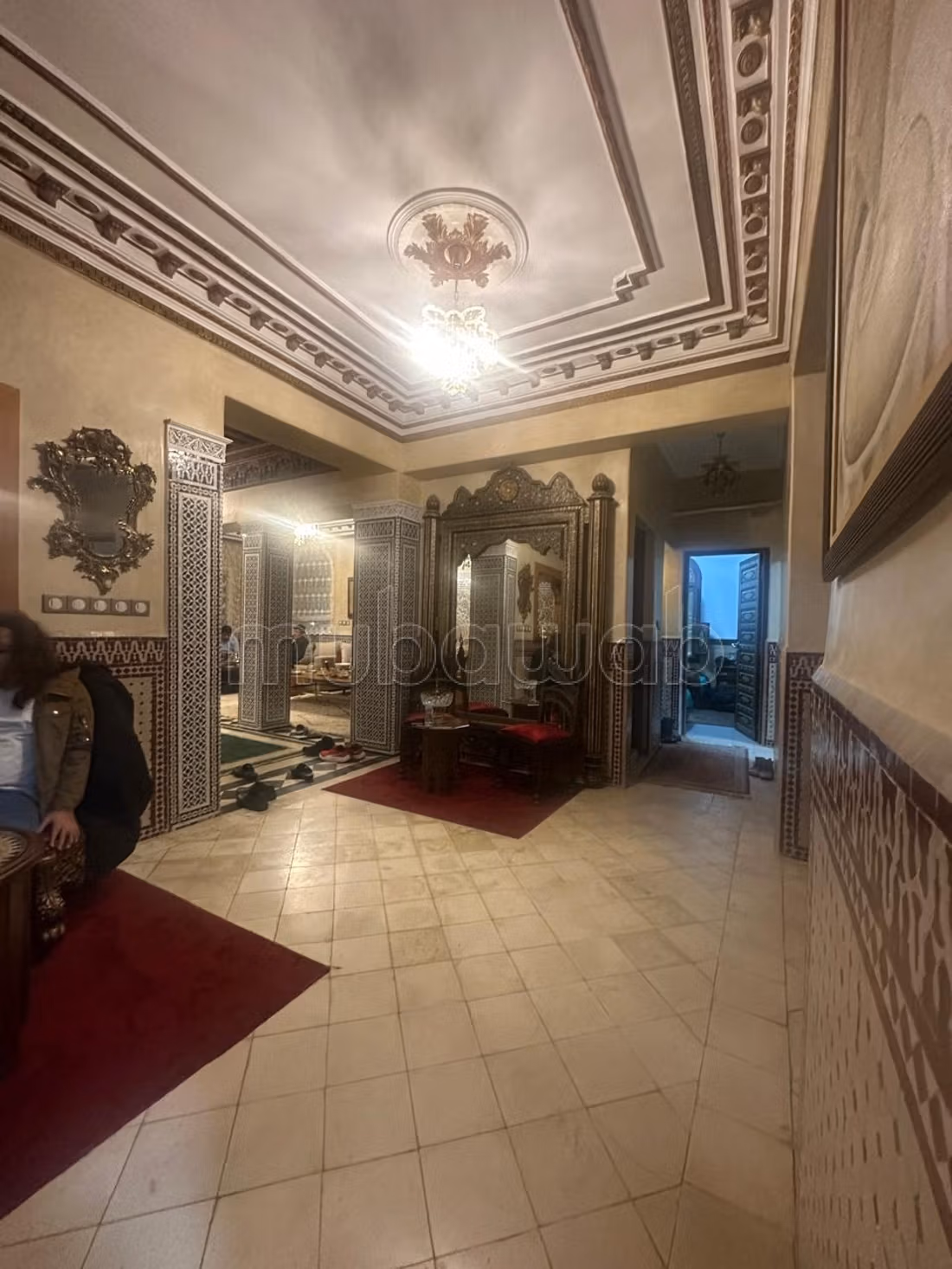 Very beautiful villa with a workshop on 3300 m² equipped