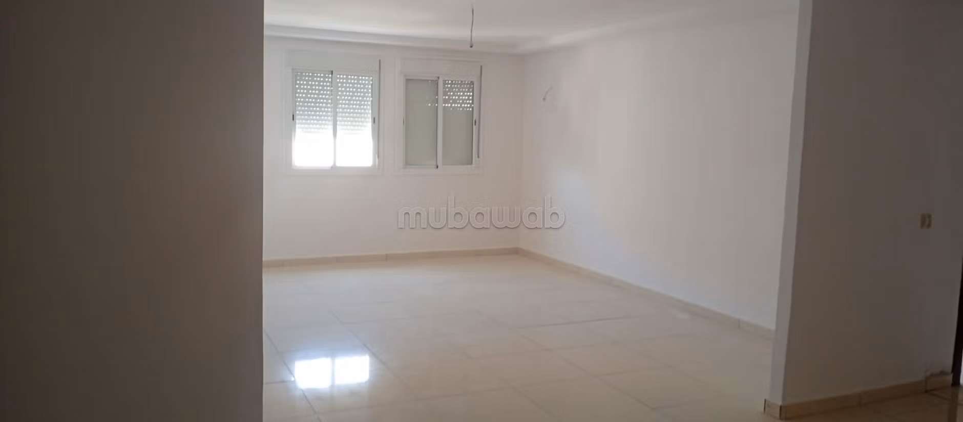 Appartement à louer à Branes 1. Surface de 101 m². Conciergerie à disposition, système de climatisation — 2