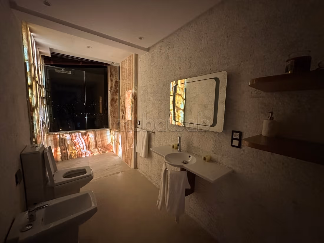 Penthouse in Iberie. Dimension 200 m². Exceptional mountain view, Soundproofing