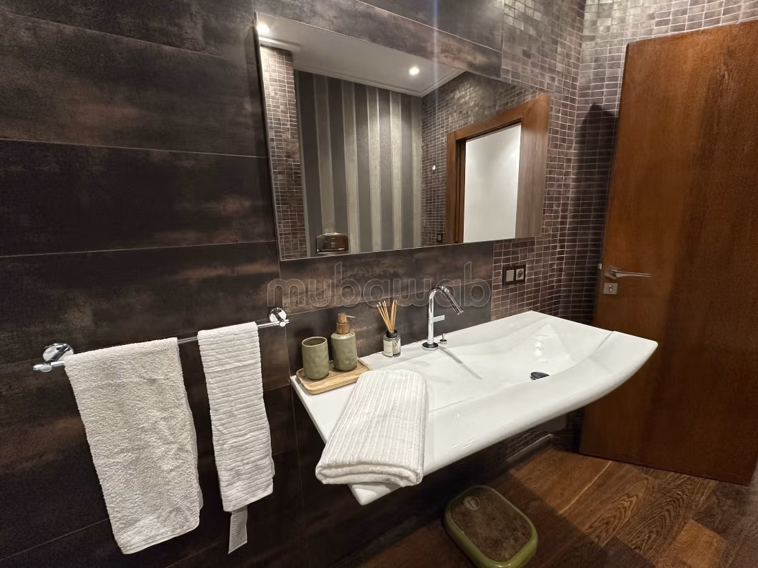 Penthouse in Iberie. Dimension 200 m². Exceptional mountain view, Soundproofing