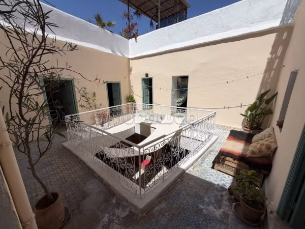 Riad beau potentiel emplacement n1 Riad Zitoun Jdid