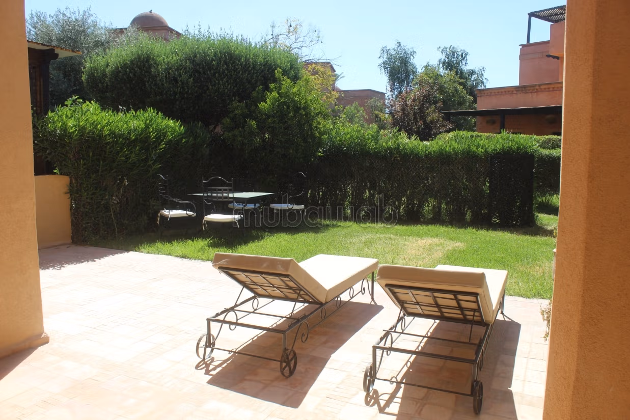 Ottimo studio con giardino privato