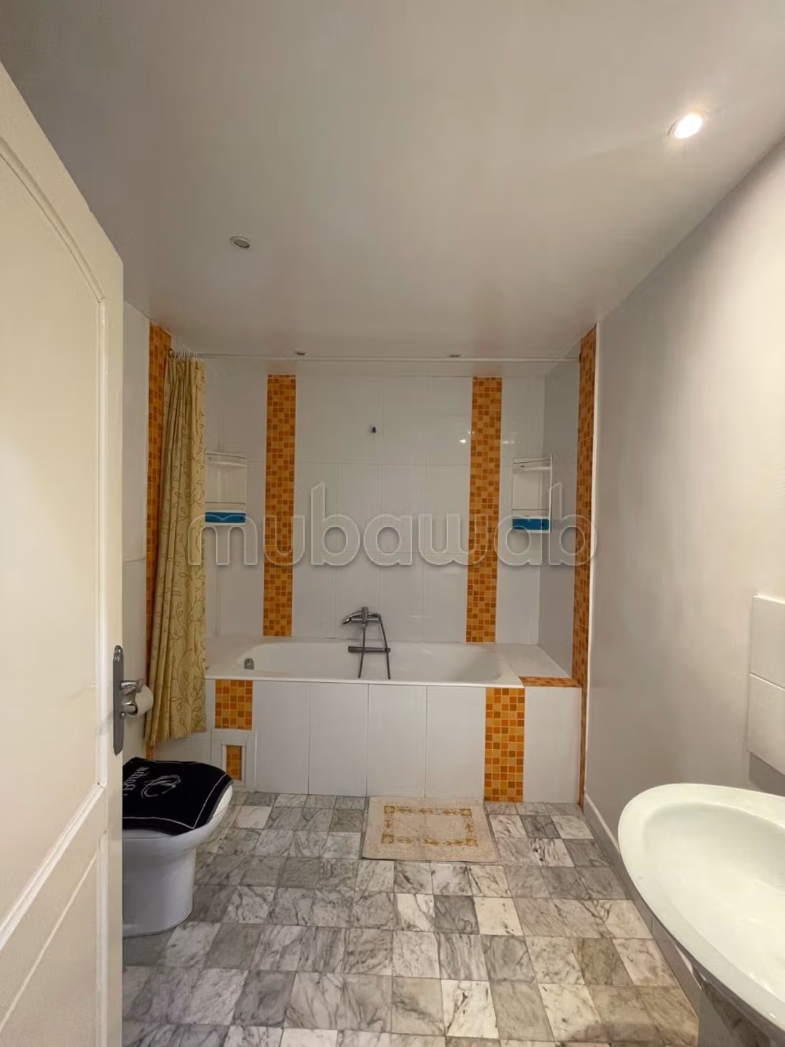 Ideally located apartment 100 m from the beach