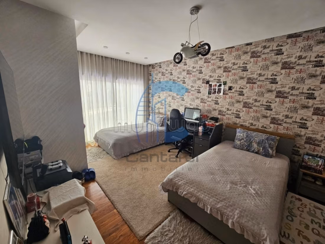 Luxurious prestige villa for rent