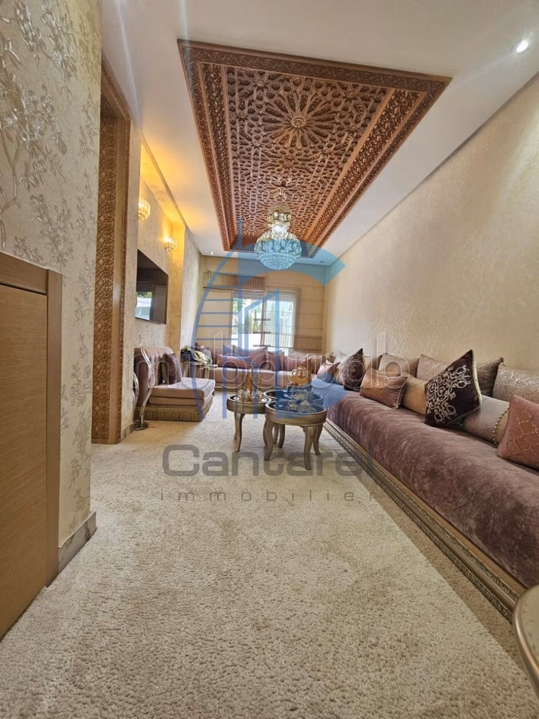 Luxurious prestige villa for rent