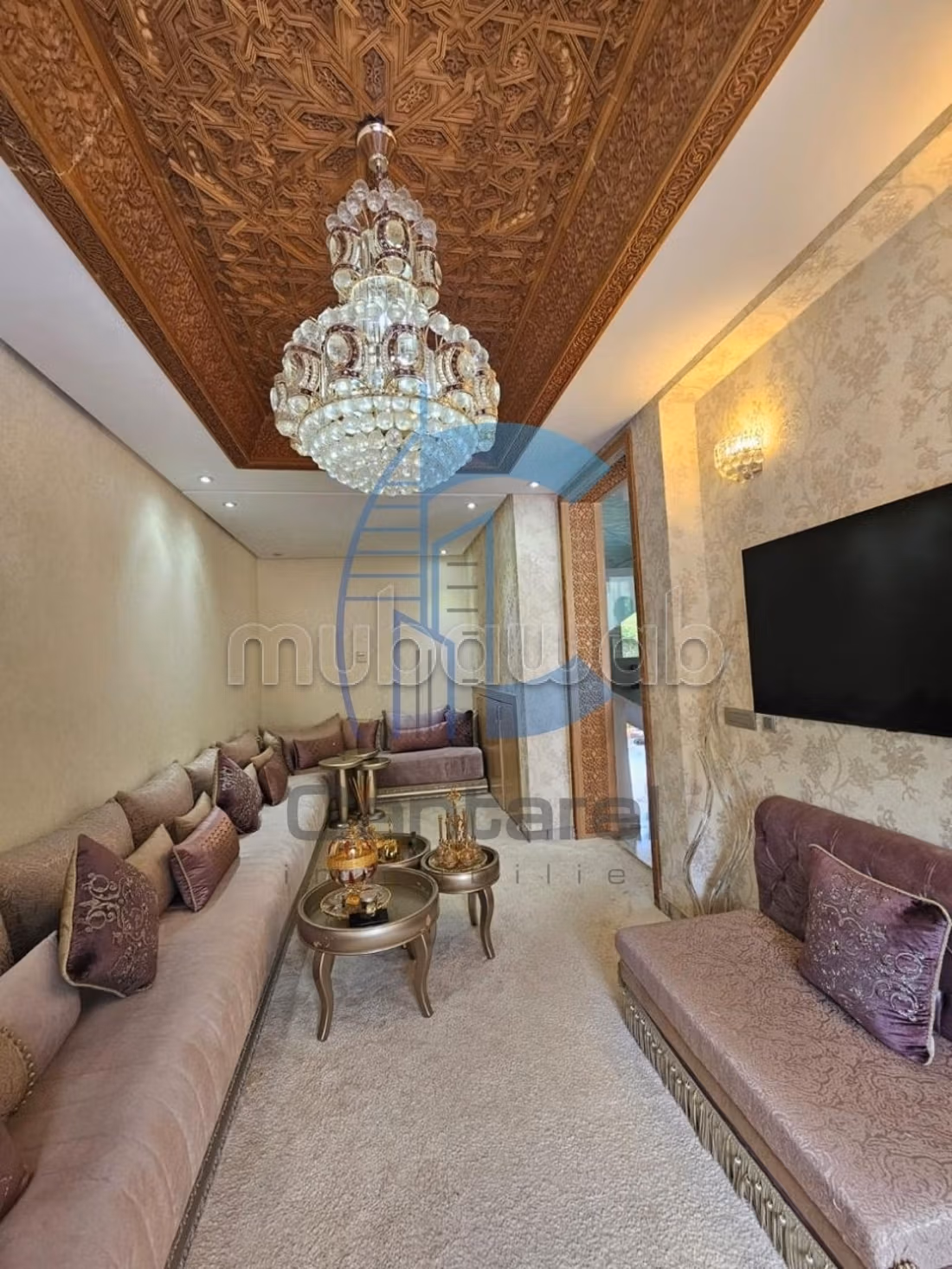 Luxurious prestige villa for rent
