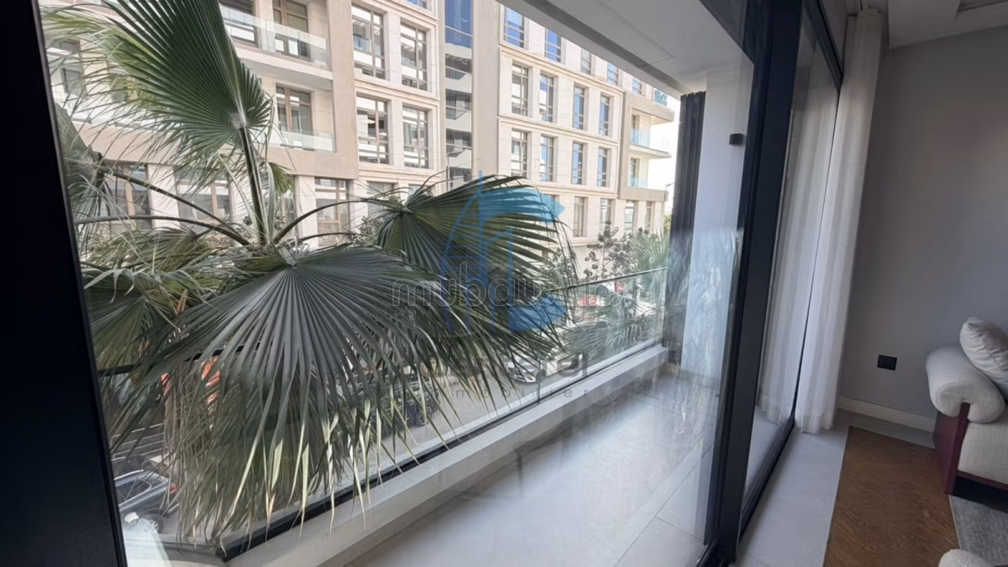 À louer superbe studio meublé neuf ht stg cil