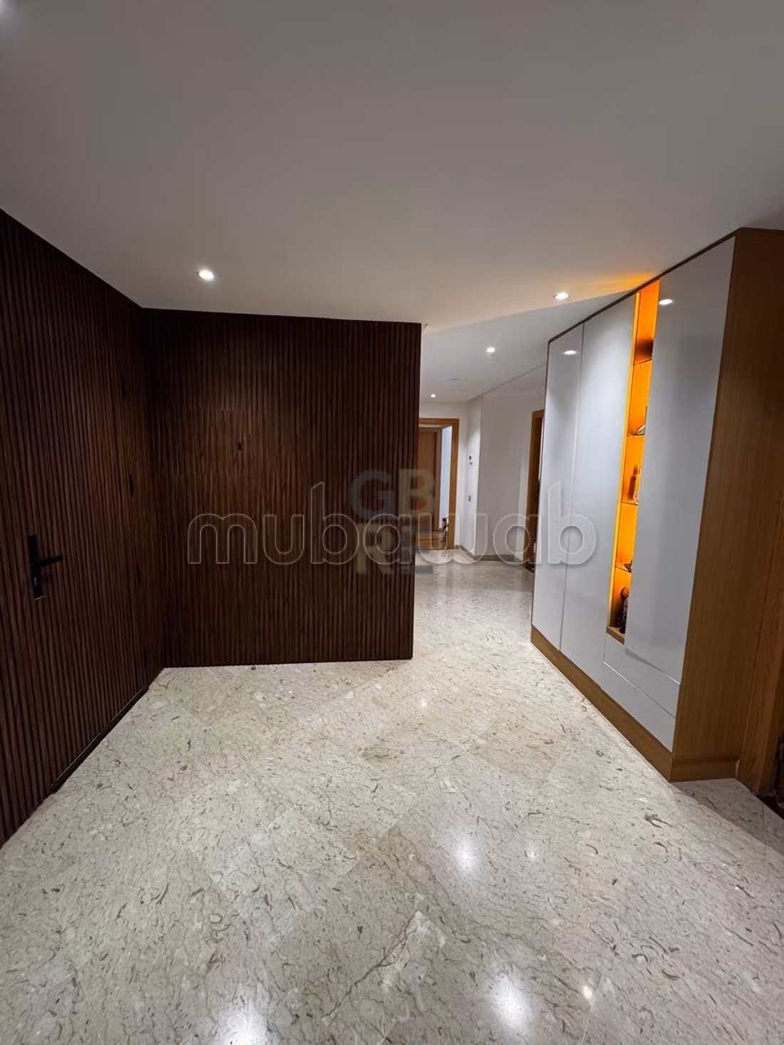 Magnifique appartement vide moderne en location à Hay Riad — 2