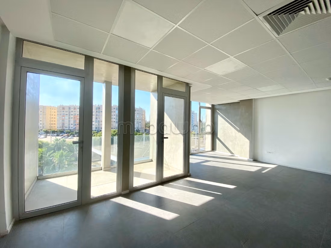 New office plateau 60m oasis