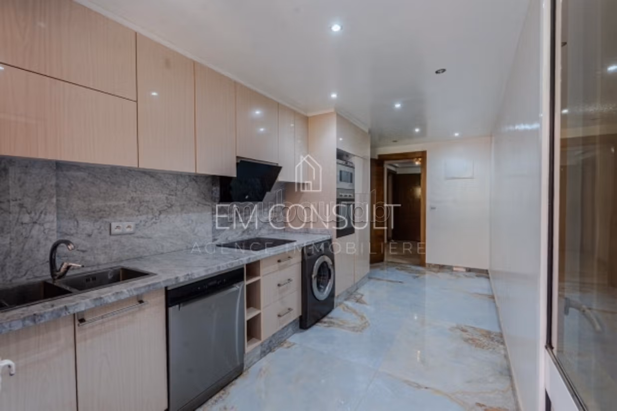 VENTE Appartement 2 chambres 110 m2 Camp el Ghoul — 5