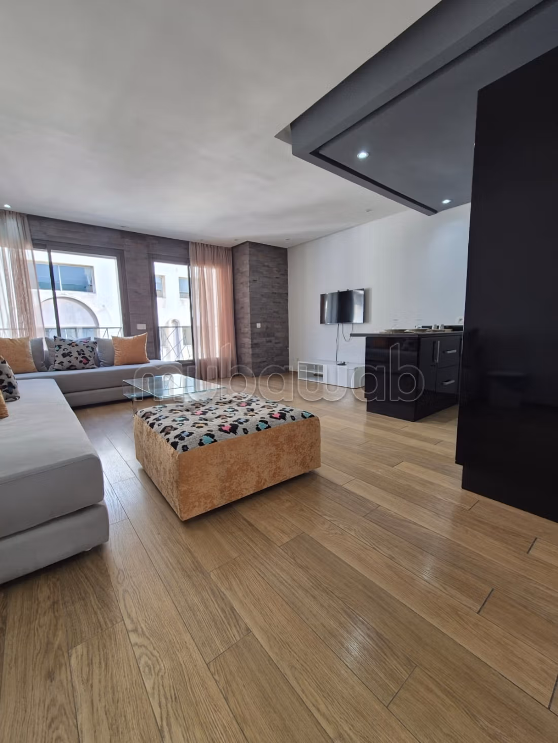 Apartment for rent in Triangle d'Or. Dimension 60 m²