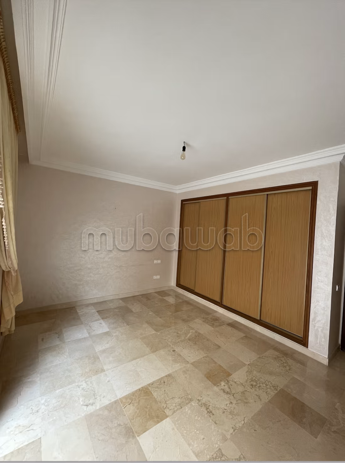 4 chambres de 300 m² à Palmier non meublé — 5
