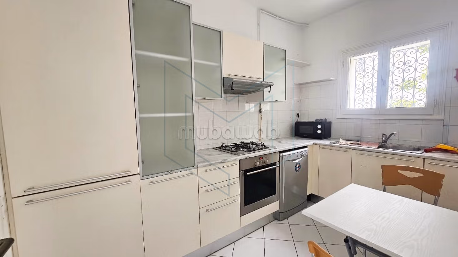A louer un duplex S2 à gammarth