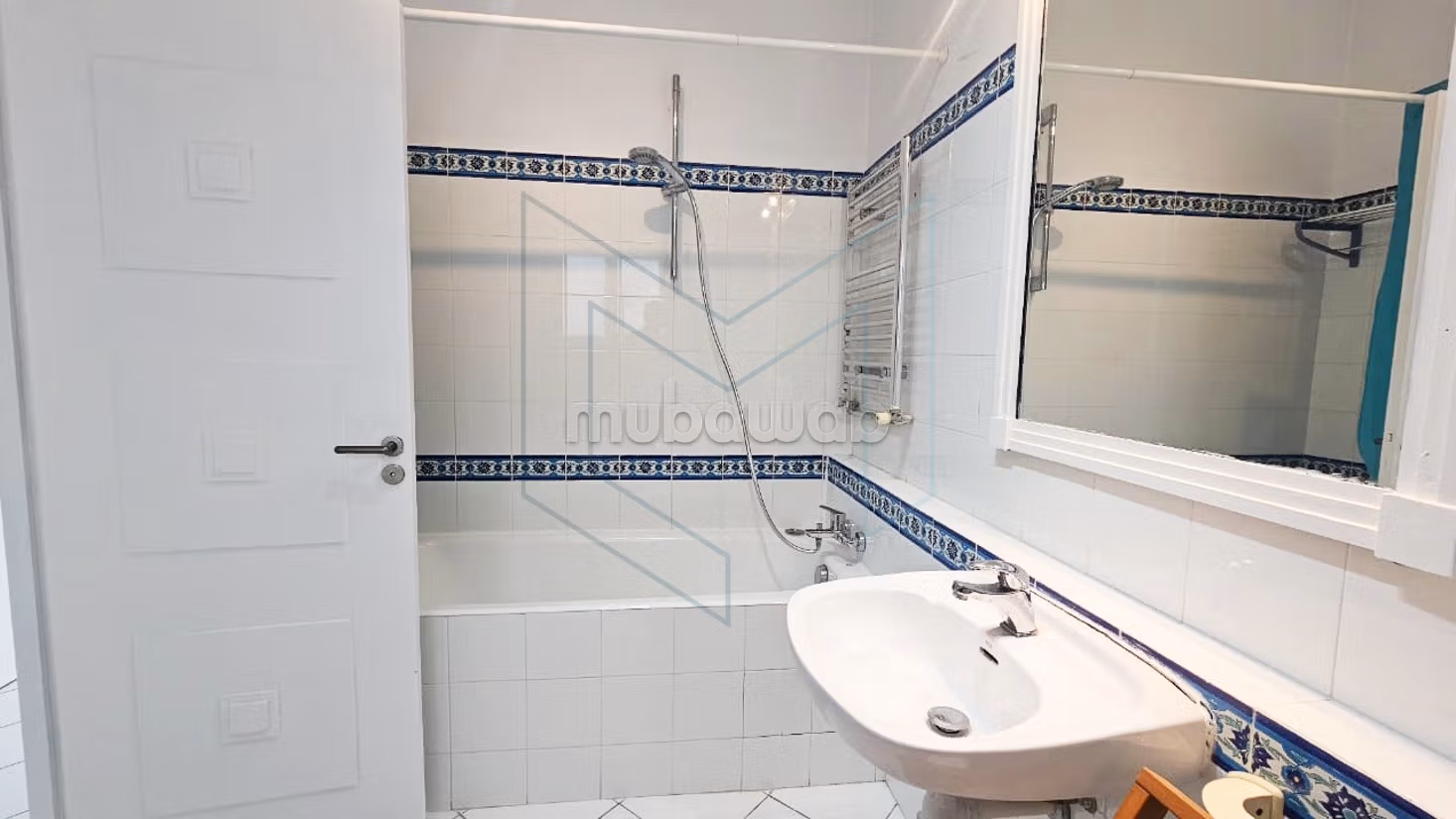 A louer un duplex S2 à gammarth