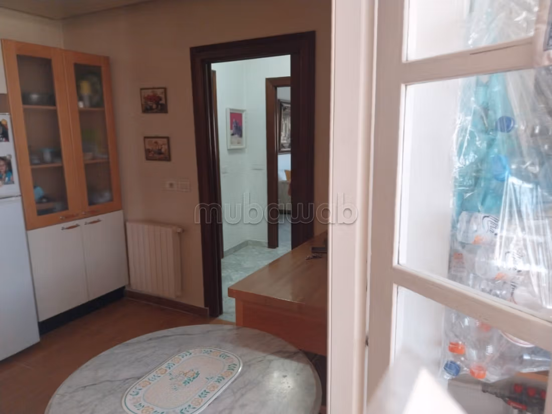 In vendita – Appartamento S3 in buone condizioni a Menzah 8