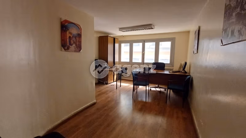 Bureau à vendre 194 m² Ziraoui Casablanca