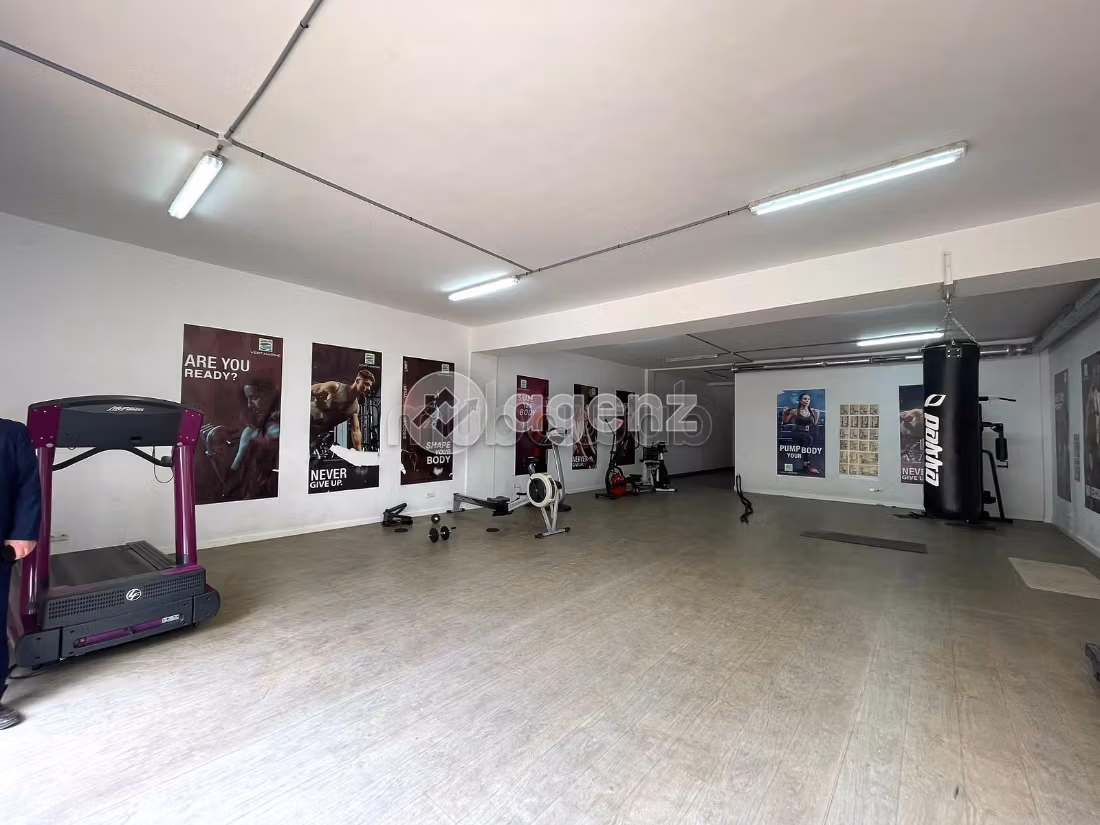 Appartamento in affitto di 345 m², 3 camere a Tamaris Dar Bouazza