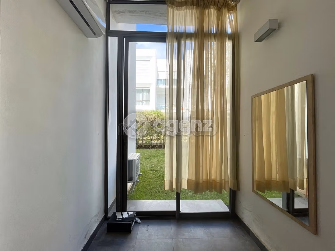 Appartamento in affitto di 345 m², 3 camere a Tamaris Dar Bouazza