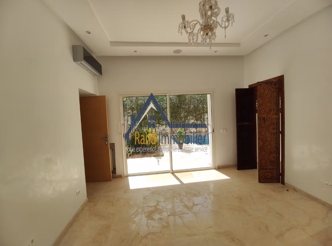 Villa à louer sur Souissi