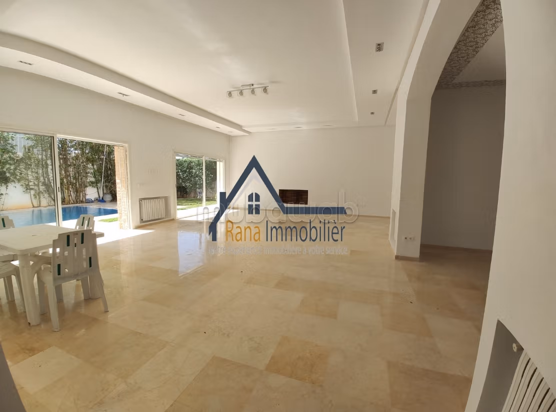 Villa à louer sur Souissi