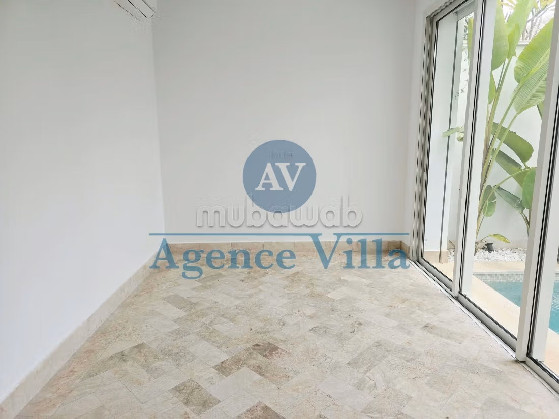 Splendida villa moderna con piscina a Gammarth