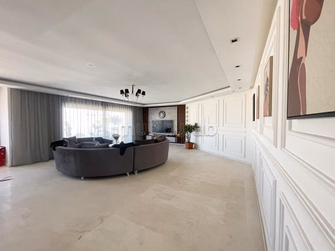 Très bel appartement en location à Gauthier. 3 belles chambres. Meublé — 3