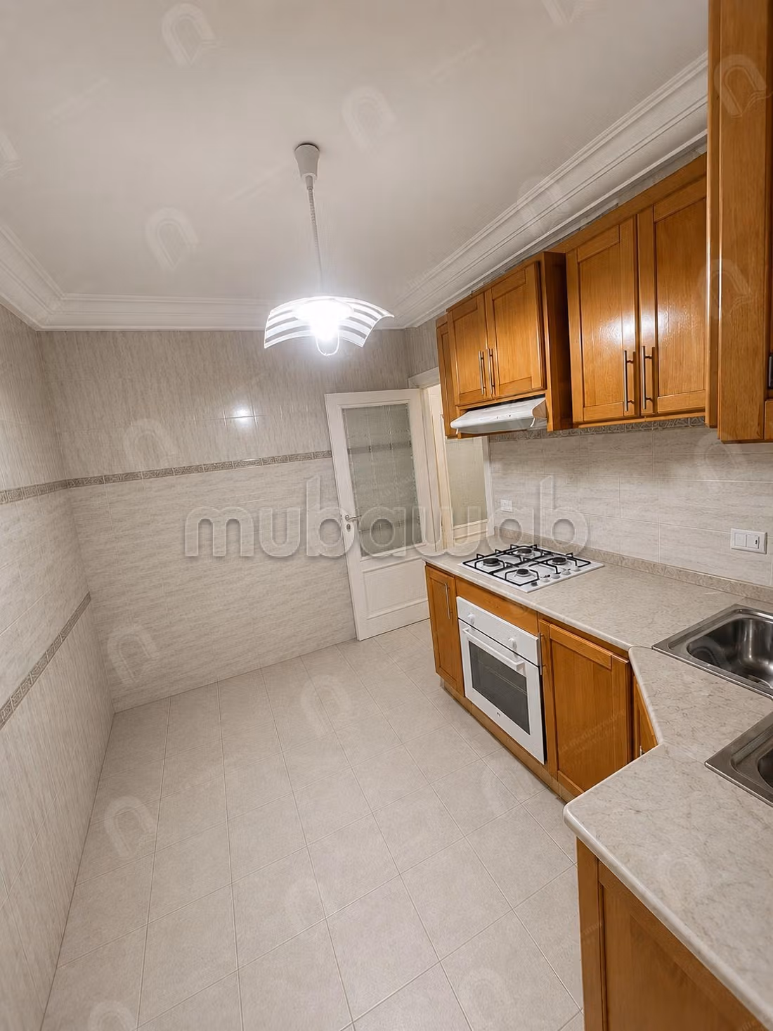 A vendre un appartement S2 hst au bardo bouchouch