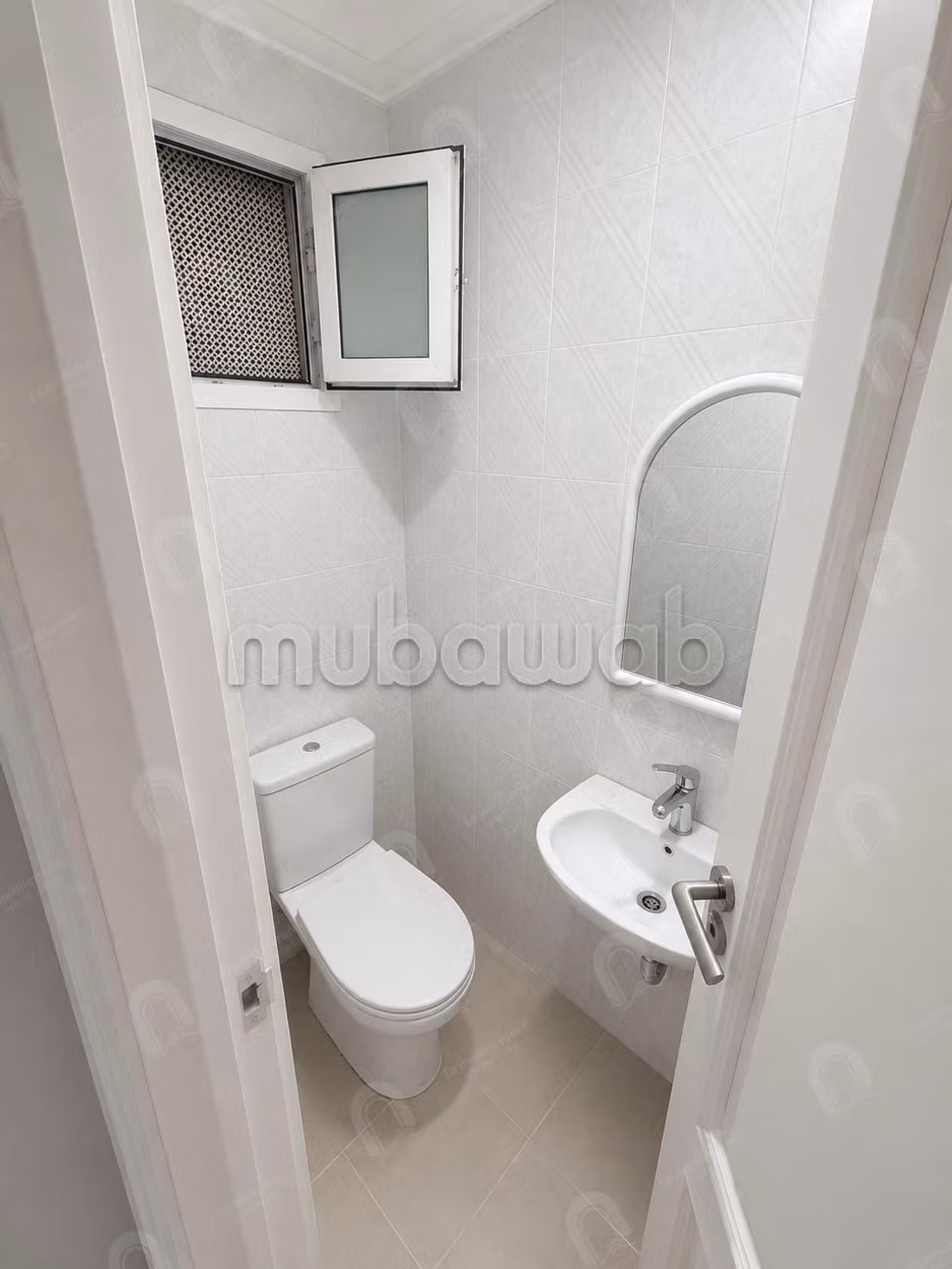 A vendre un appartement S2 hst au bardo bouchouch