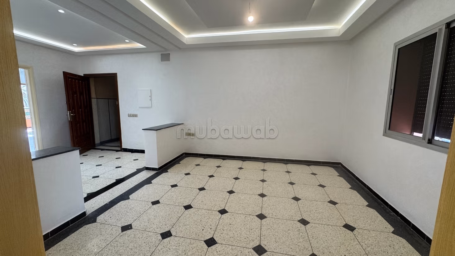 Très bel appartement en location à Guéliz. 5 pièces confortables. Salon Marocain et antenne parabolique — 3