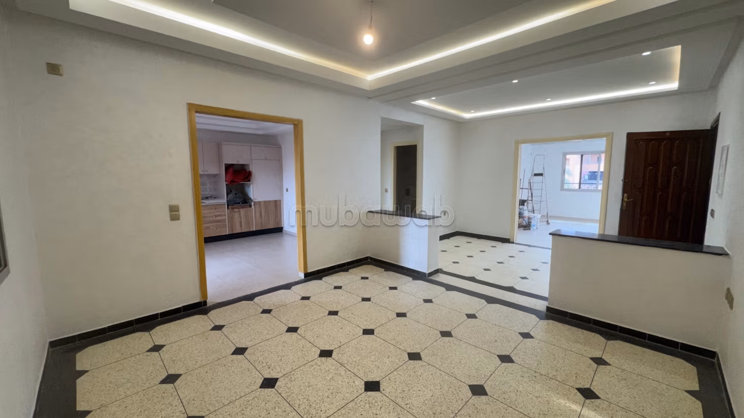 Très bel appartement en location à Guéliz. 5 pièces confortables. Salon Marocain et antenne parabolique — 5