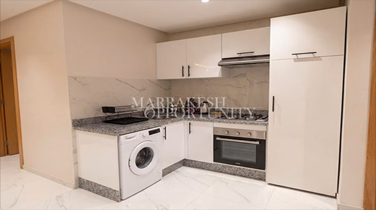 Appartement meublé moderne à louer à Guéliz — 4