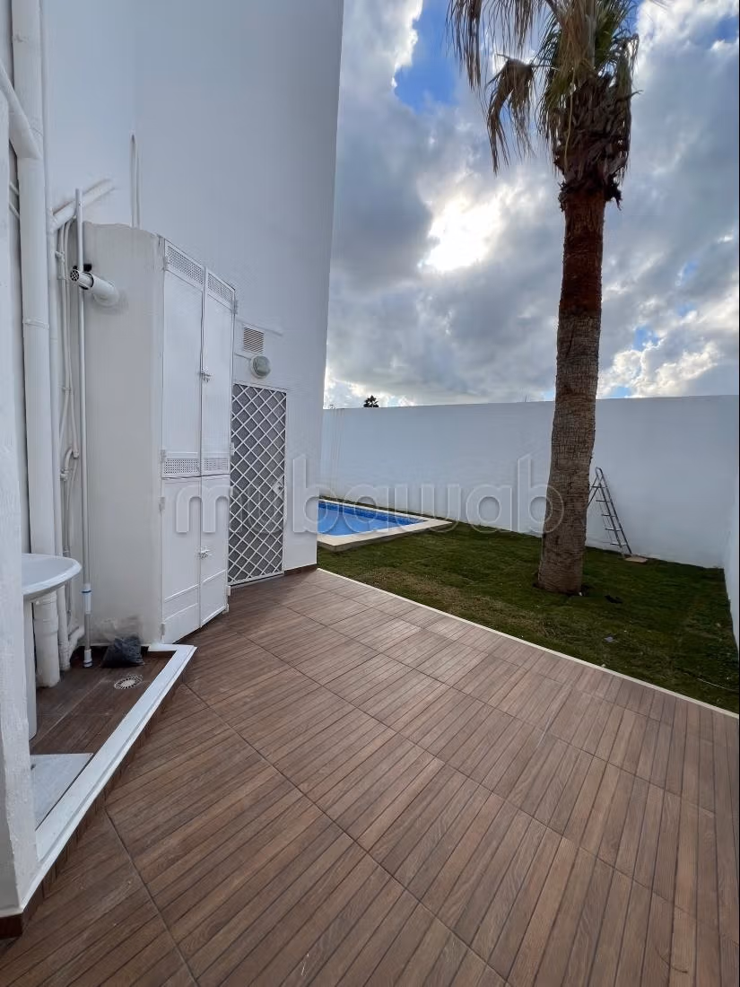 Duplex con piscina da affittare