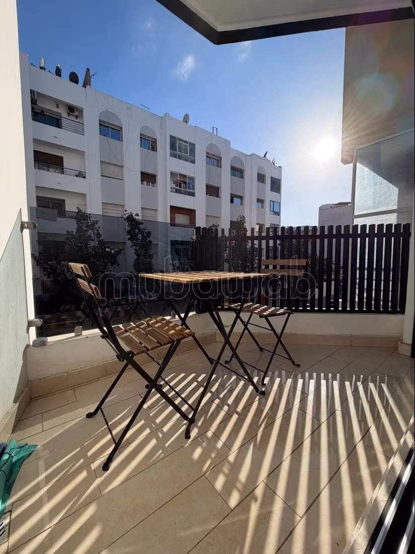 Superbo studio arredato con terrazza e balcone