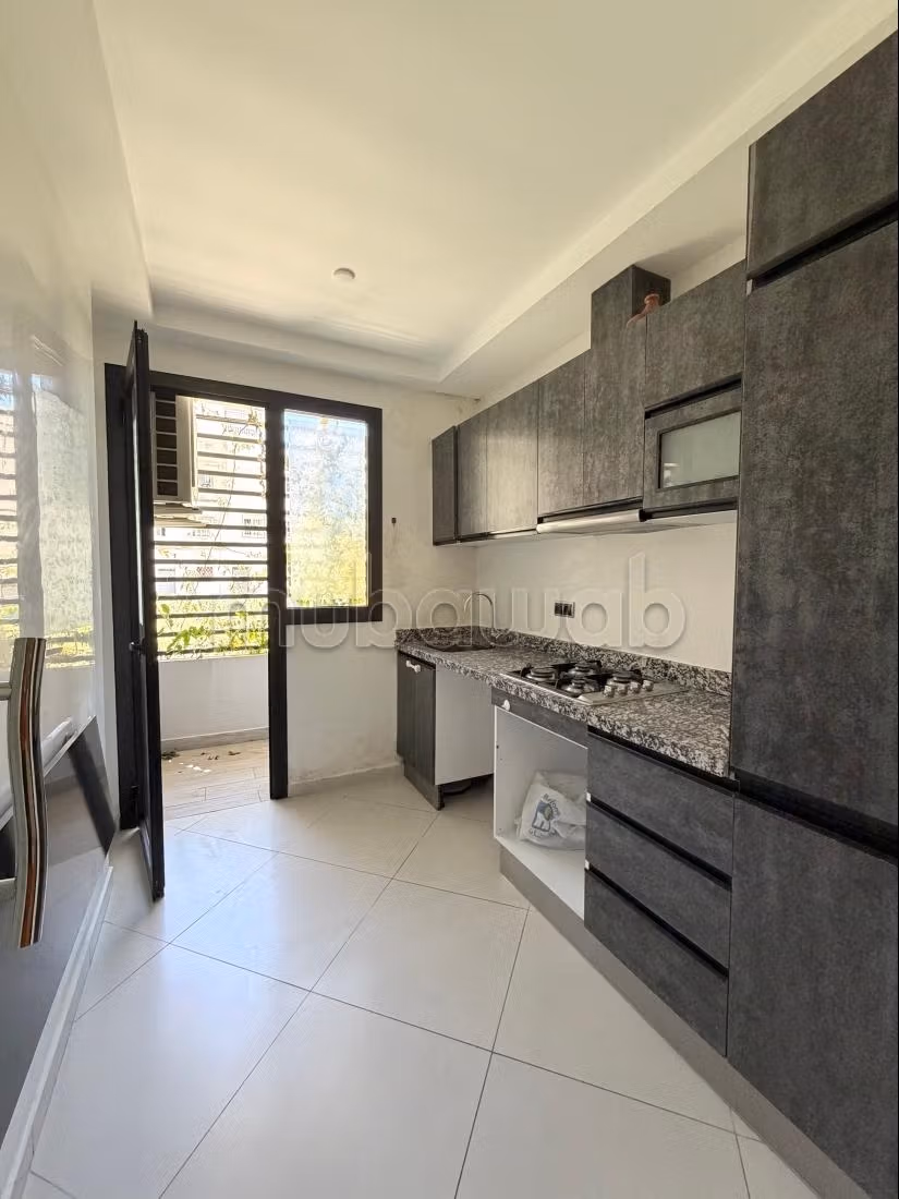 Appartement 91 m² à vendre – 3 chambres – Garage & Piscine – Du Golf — 2