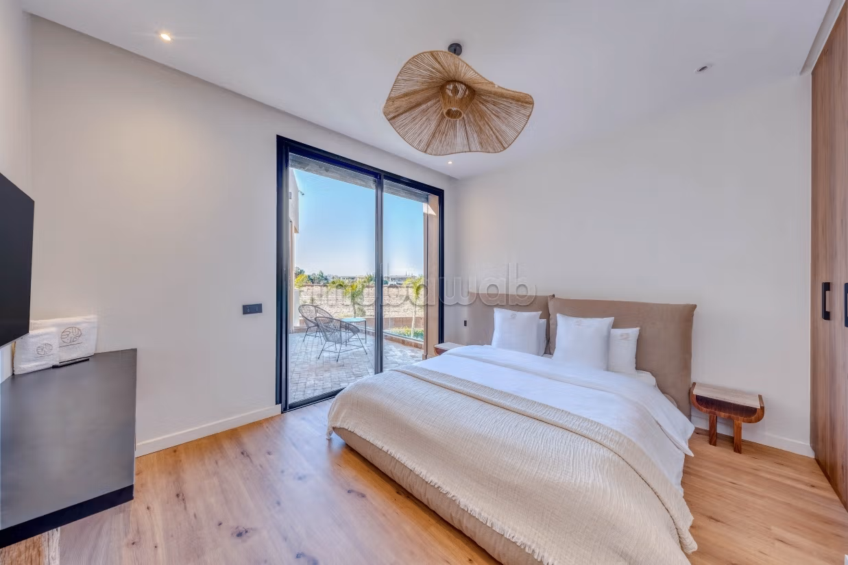Villa nuova con 4 suite
