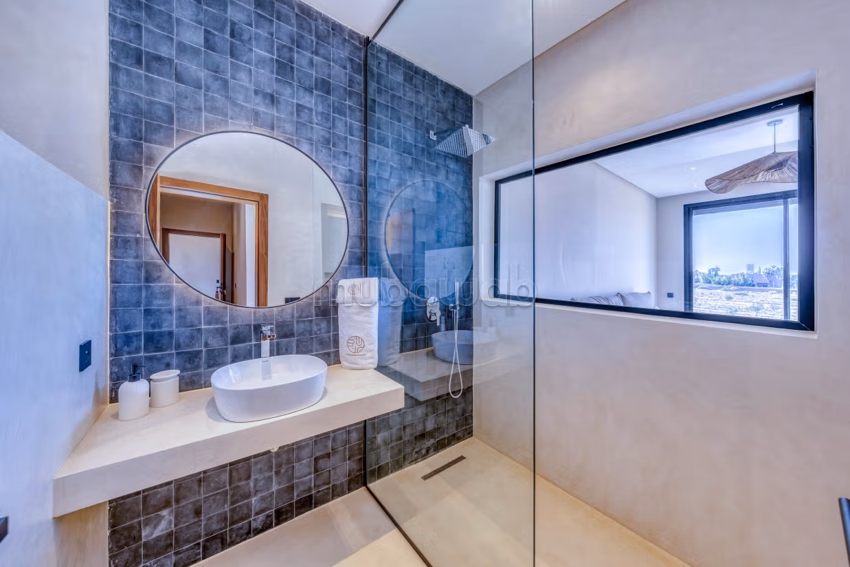 Villa nuova con 4 suite
