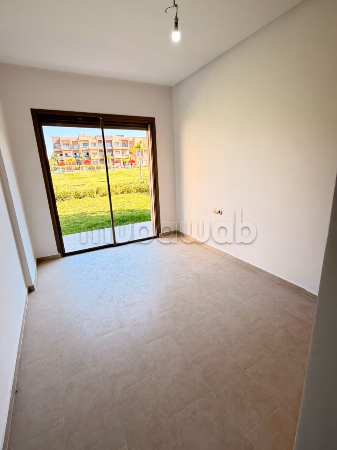 Appartement en location à Agdal. Surface de 90 m². Concierge et piscine — 3