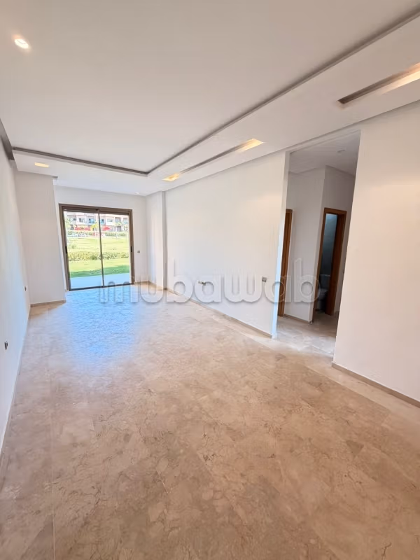 Appartamento in affitto a Agdal. Superficie totale 90 m². Servizio di concierge e piscina