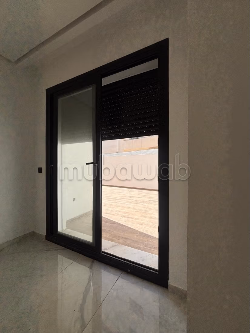 Piso en venta en Iberie. Area 111 m². Parking y terraza