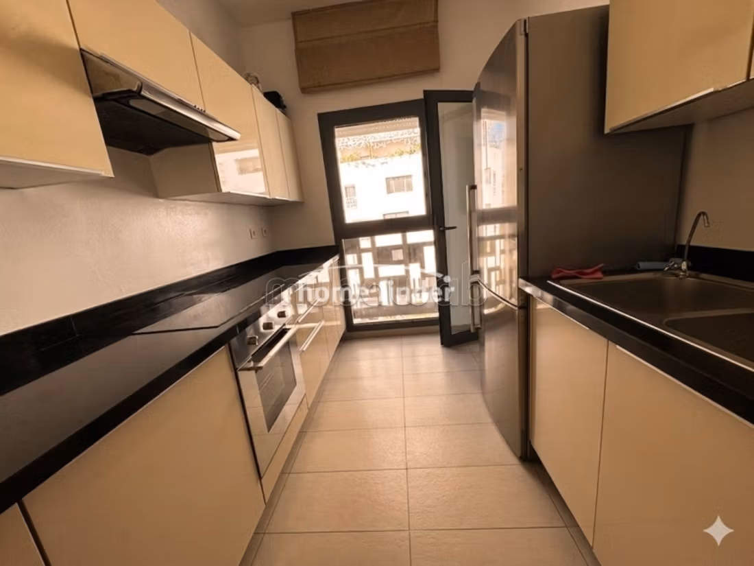 Appartement meublé à louer sur CFC 
137 m² — 5