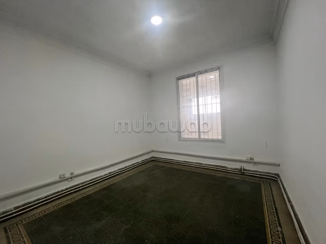 In vendita edificio di 740 m² a Montefleury