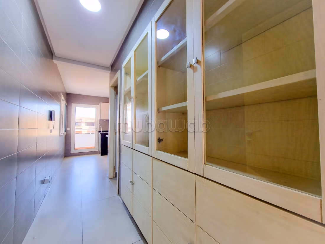 Maarif Extension 3 empty sunny bedrooms